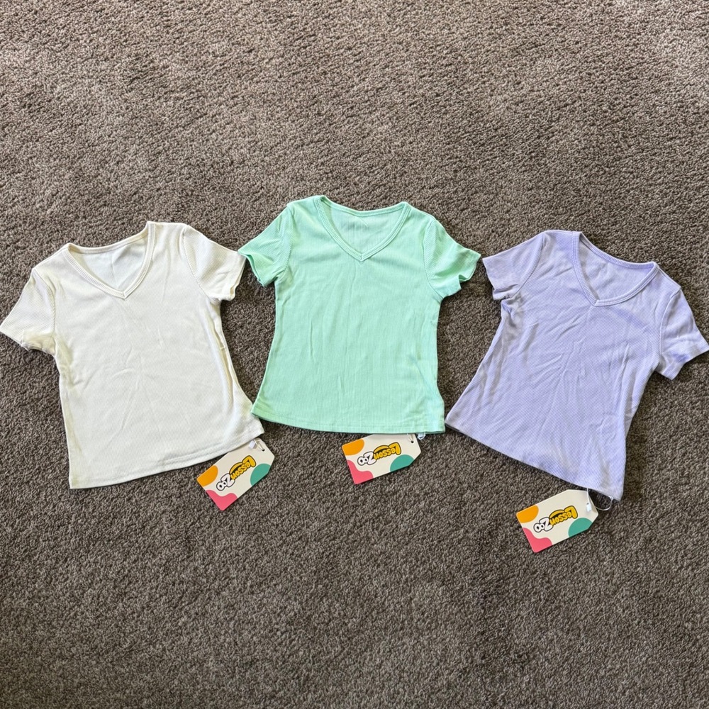 Lesson Zoo Kids Pastel Ribbed V-Neck T-Shirt 3 Pack Bundle Size 2T Good